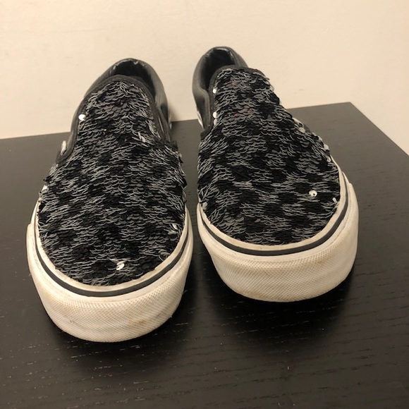 Gorgeous Vans size 8.5 - Picture 2 of 7